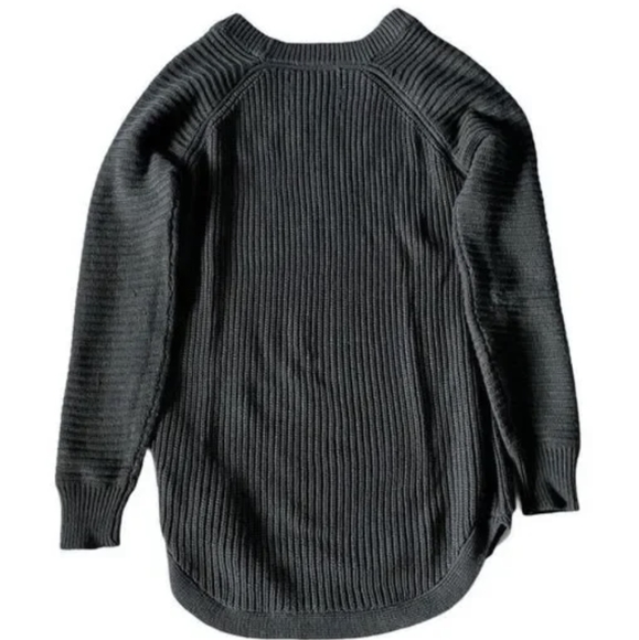 Seven Sisters - Green Sweater - XS - Picture 2 of 6